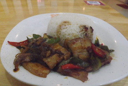 青椒回锅肉盖饭